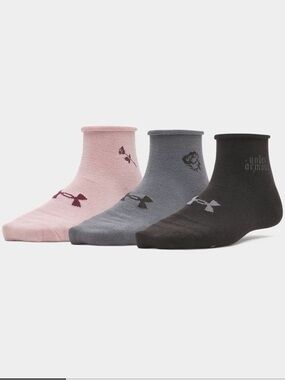 Under Armour 3-Pack Women’s Essential Quarter Socks NWT